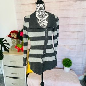 Athleta Women’s Gray Full Zip Asymmetric Long Sleeve Striped Knit Sweater M